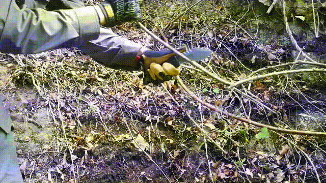 切削砍劈,既是防身利器,也是户外必备工具 — 汉道蛮牛折叠刀体验