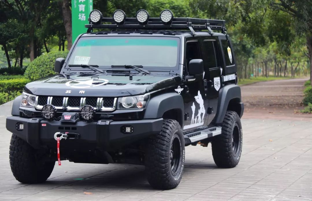 硬汉背后的女人:战狼版bj40 夫妻档改装案例