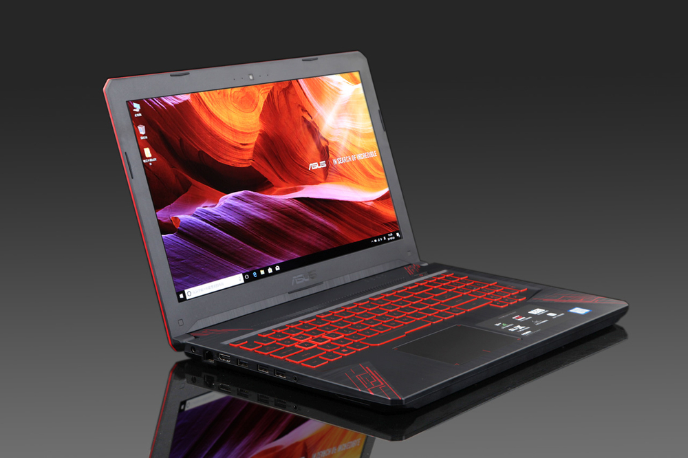 未来战甲华硕飞行堡垒五代fx80毒图党