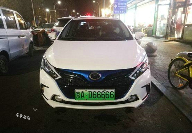 北京最牛的绿牌照,这3辆车都很霸气,比亚迪的牌照