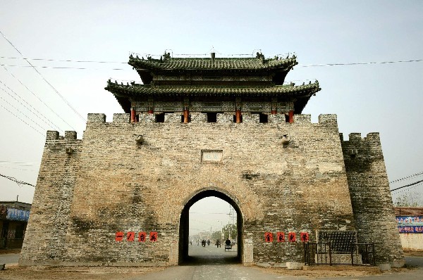 高唐清平镇 迎旭门
