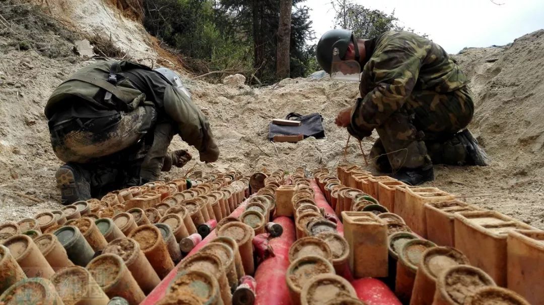 一】诚信159;金,服务用心地雷爆炸手榴弹爆炸地雷爆炸图片手榴弹爆炸