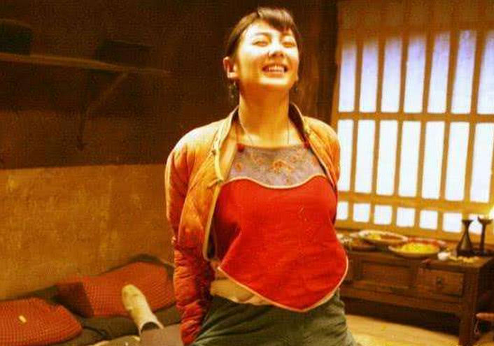 看多年来影视剧肚兜样式进化史哪个款式好看