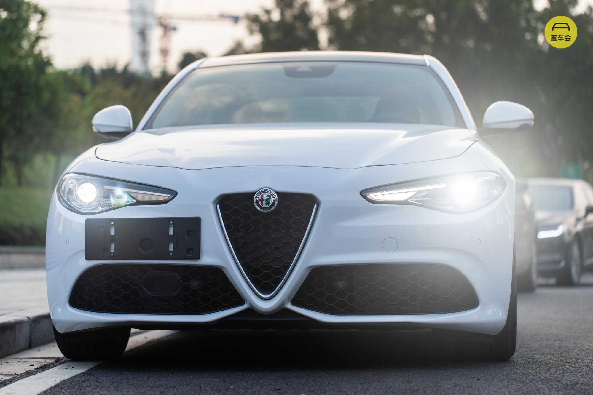 再试阿尔法·罗密欧 giulia,该有的东西这回终于有了