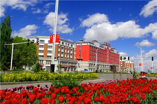 新疆裕民县打造生态宜居城镇_凤凰网资讯_凤凰网