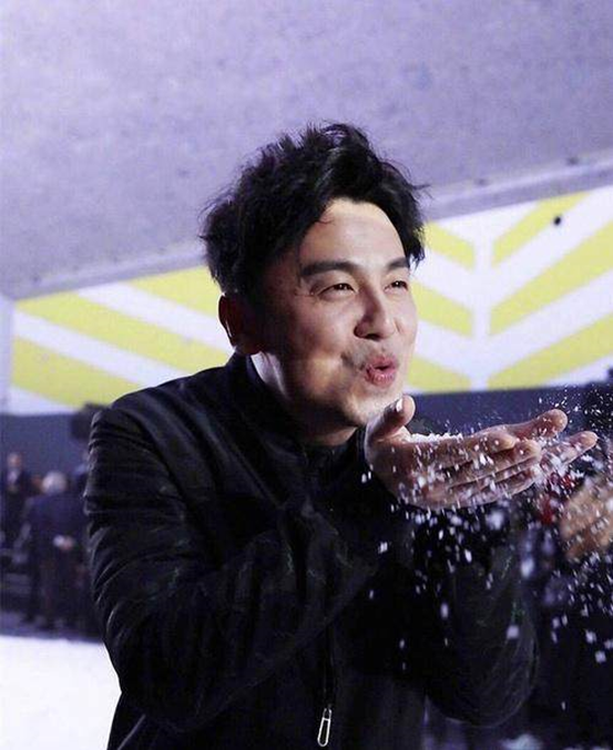 大头前夫哥雷佳音又来了,你们做好接驾的准备没呢_凤凰网娱乐_凤凰网