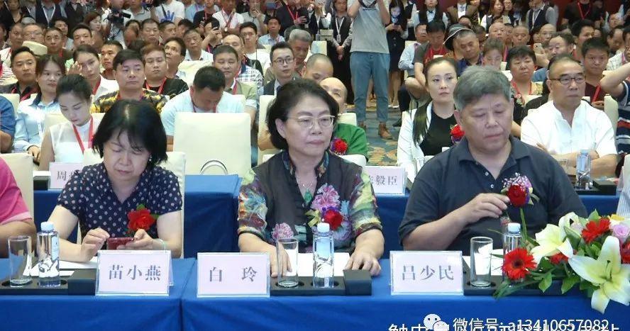 传播委员会主任白玲女士到会祝贺,5个文化企业被授予广东省粤港