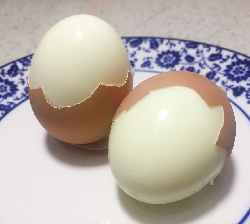 白水煮鸡蛋时放点它熟得快不粘壳口感又滑又嫩收藏了