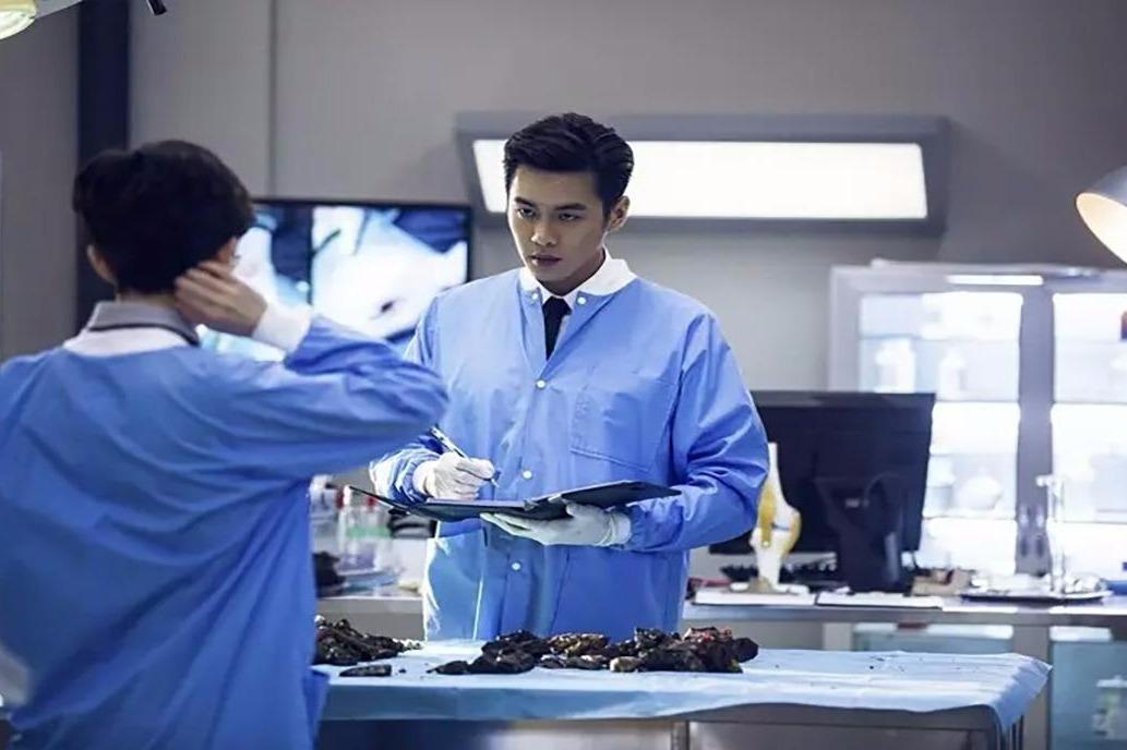 小涛解说电视剧2分钟看完法医秦明第3集