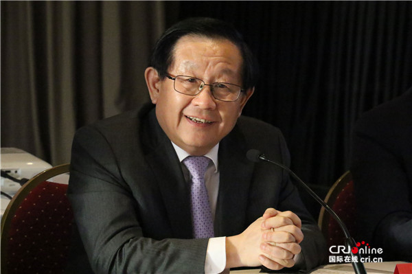 中国统促会副会长万钢出席阿根廷侨界“两岸和平前景研讨会”_凤凰资讯