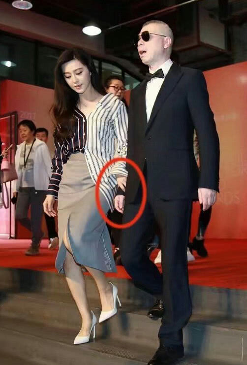 王思聪力挺崔永元联手放大招!网友:这下范冰冰