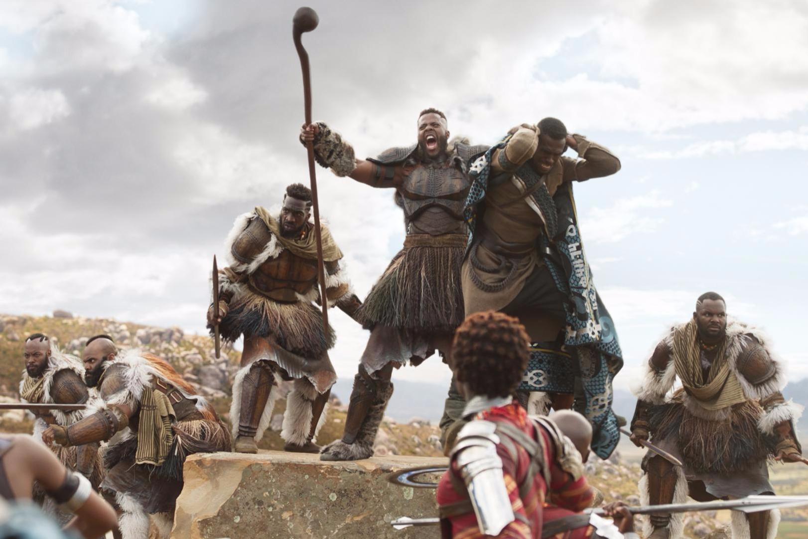 非洲有个国家,祖传一套神奇盔甲,穿上它可刀枪不入所向无敌