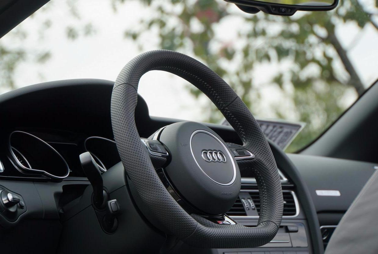 为什么越来越多的车型都用了d形方向盘原来有这么多好处