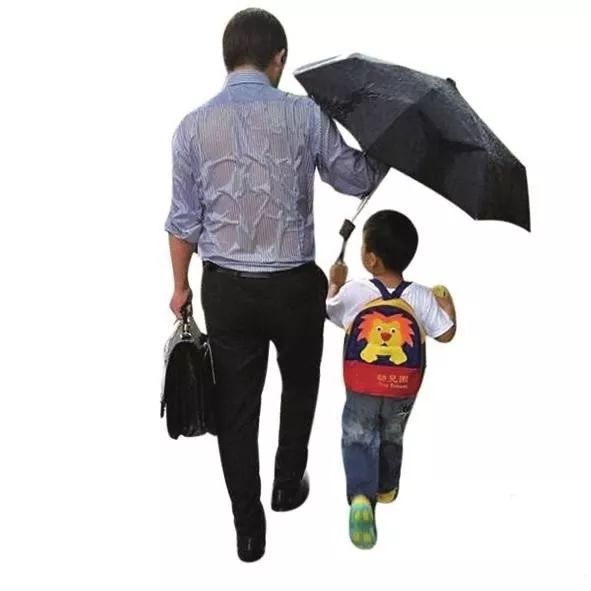 致父亲——感谢您陪伴我的成长!