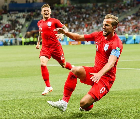 全场比赛凯恩只有3次射门,运动战射门只有1次还是在禁区外,只有在