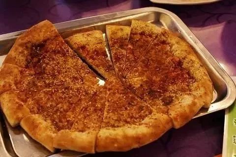 烤肝子 ,烤心,烤肚,烤心官,烤板筋, 甚至还有烤蔬菜,烤鱼,烤全驼等