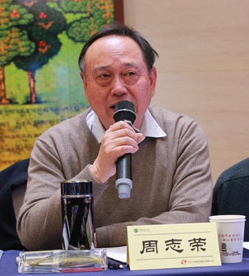 会议现场,嘉兴市第二人民医院哮喘专科主任周志荣教授分享了对复方