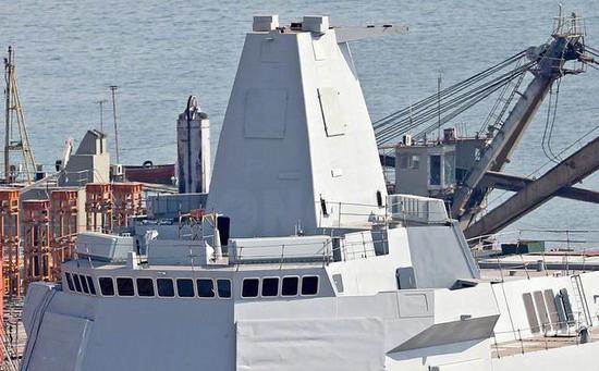 我055首舰未海试后继舰就接连下水 为何一口气造6艘