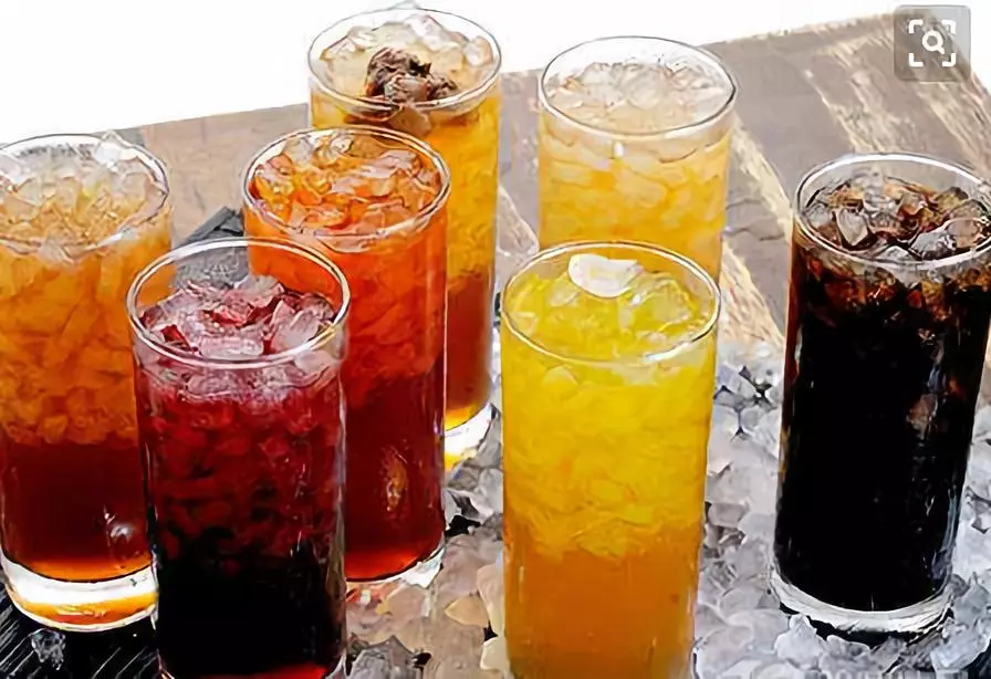 这个夏天,怎样吃冷饮才能既解暑又不伤害牙齿?