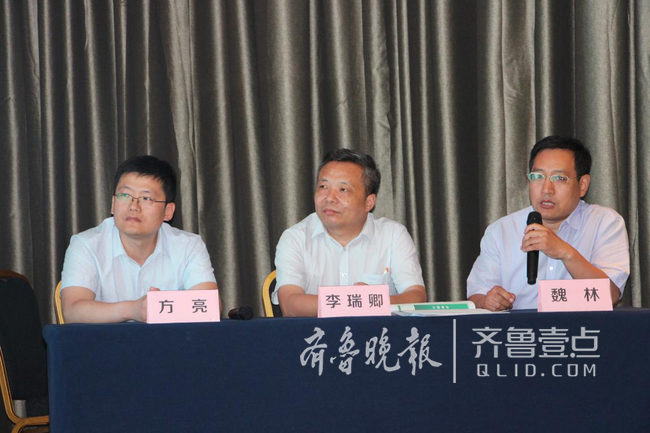 大会吸引了省内各地市近百名肿瘤相关专业医生参加,现场爆满,一座难求