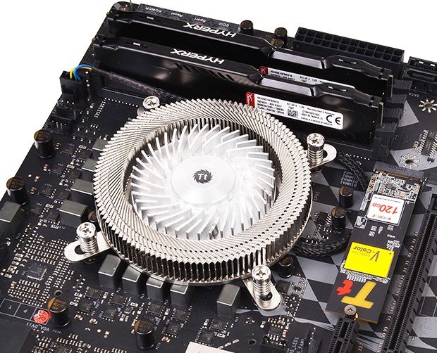 TT推出Engine 17金属扇叶散热器:支持35W处理器_手机凤凰网