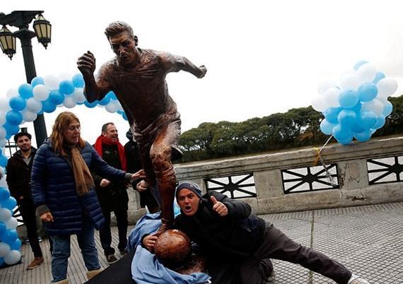 输不起的阿根廷和输不起的梅西输了今夜你会为谁哭泣