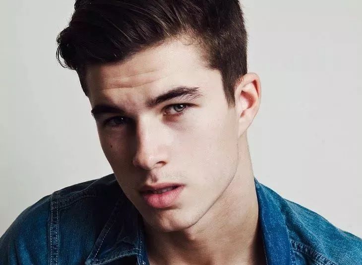 拥有内双眼皮的迈阿密男孩chasemattson身材条件可谓完美