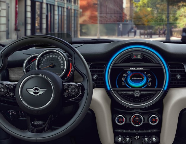 沉醉经典的那群人汽车诞生已经100多年,这么多年以来,成千上万的车型