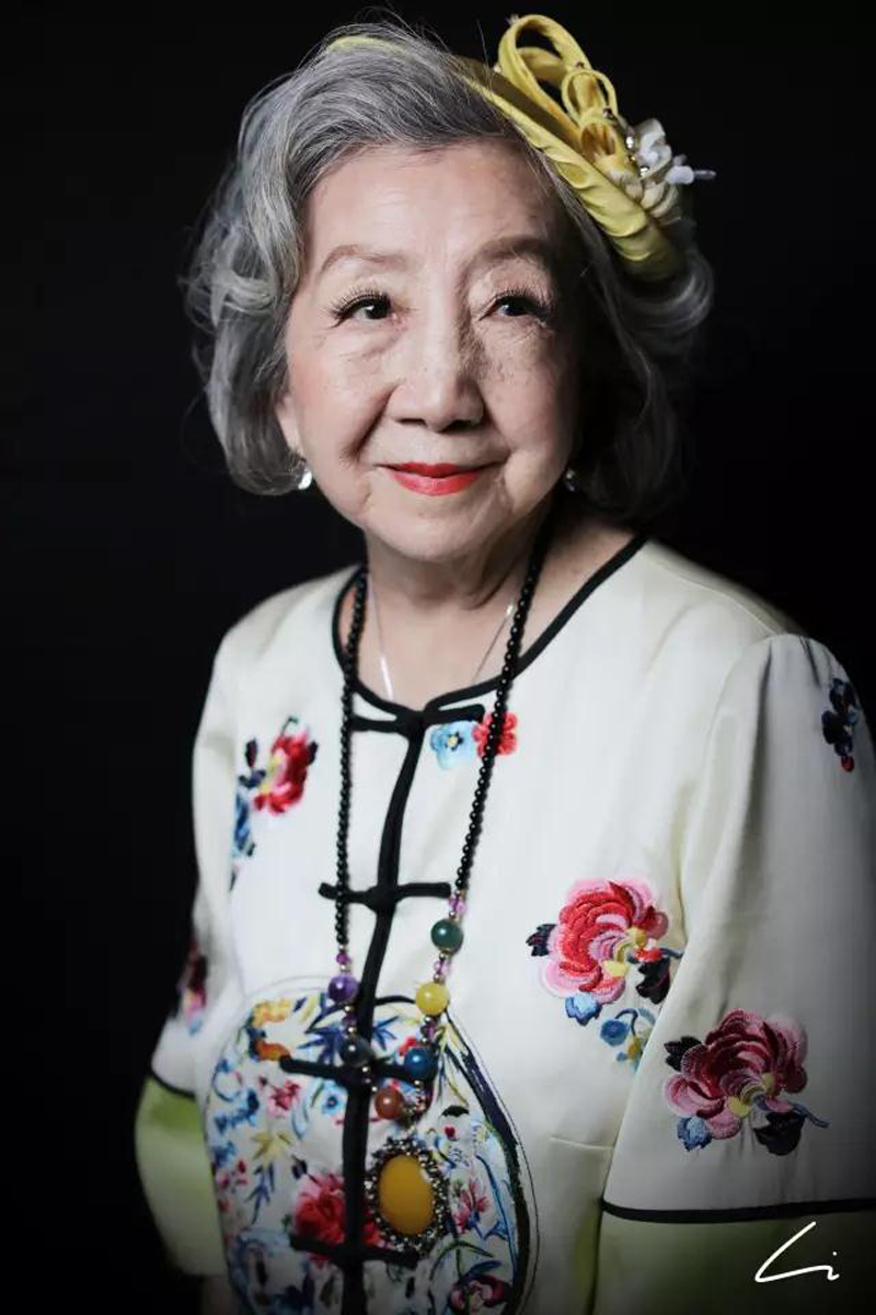 中国老艺术家演员女图片