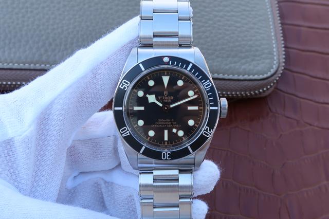 劳力士帝舵小黑花复刻表鉴赏