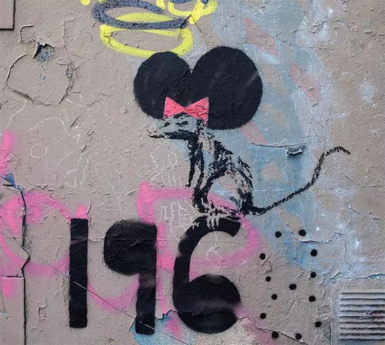 神秘的涂鸦艺术家"班克斯",拯救 17 个图书馆免于关闭