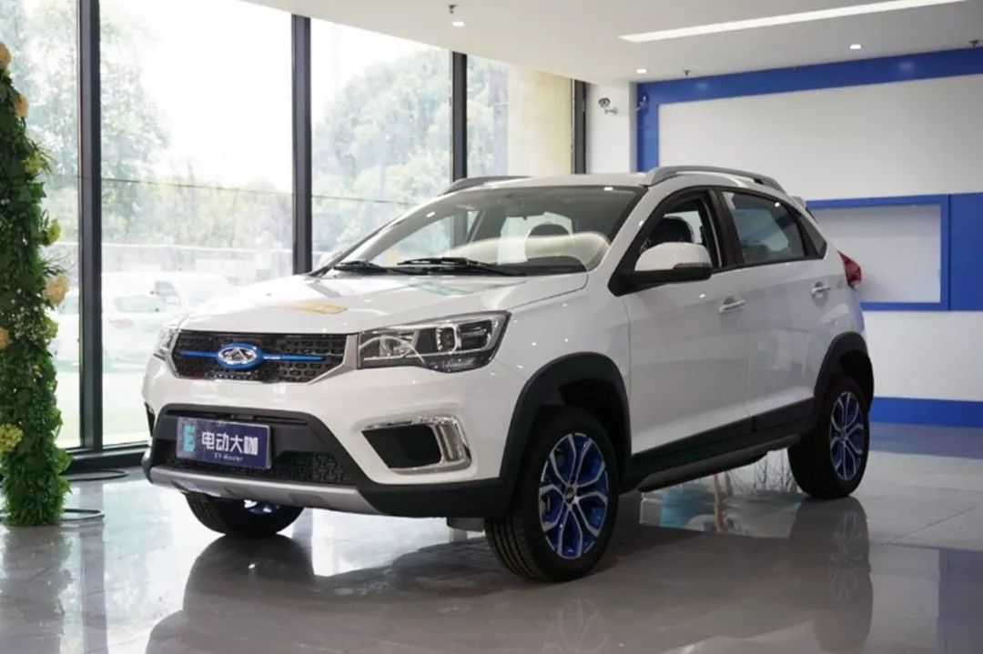 靠续航打天下奇瑞新能源瑞虎3xe400上海实拍