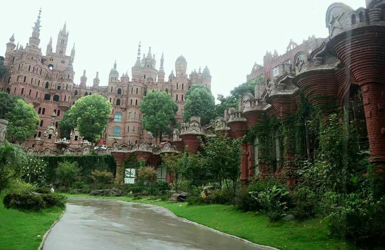 重庆最适合拍婚纱照的景点,造型各异的梦幻城堡,华丽但不奢侈