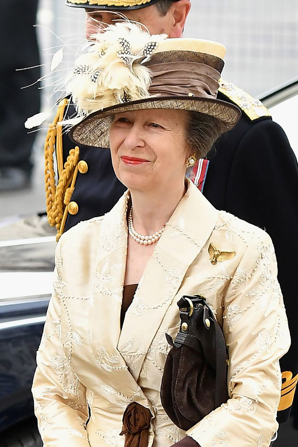 在英国皇家100年庆典上,梅根王妃和凯特王妃的造型谁更胜一筹