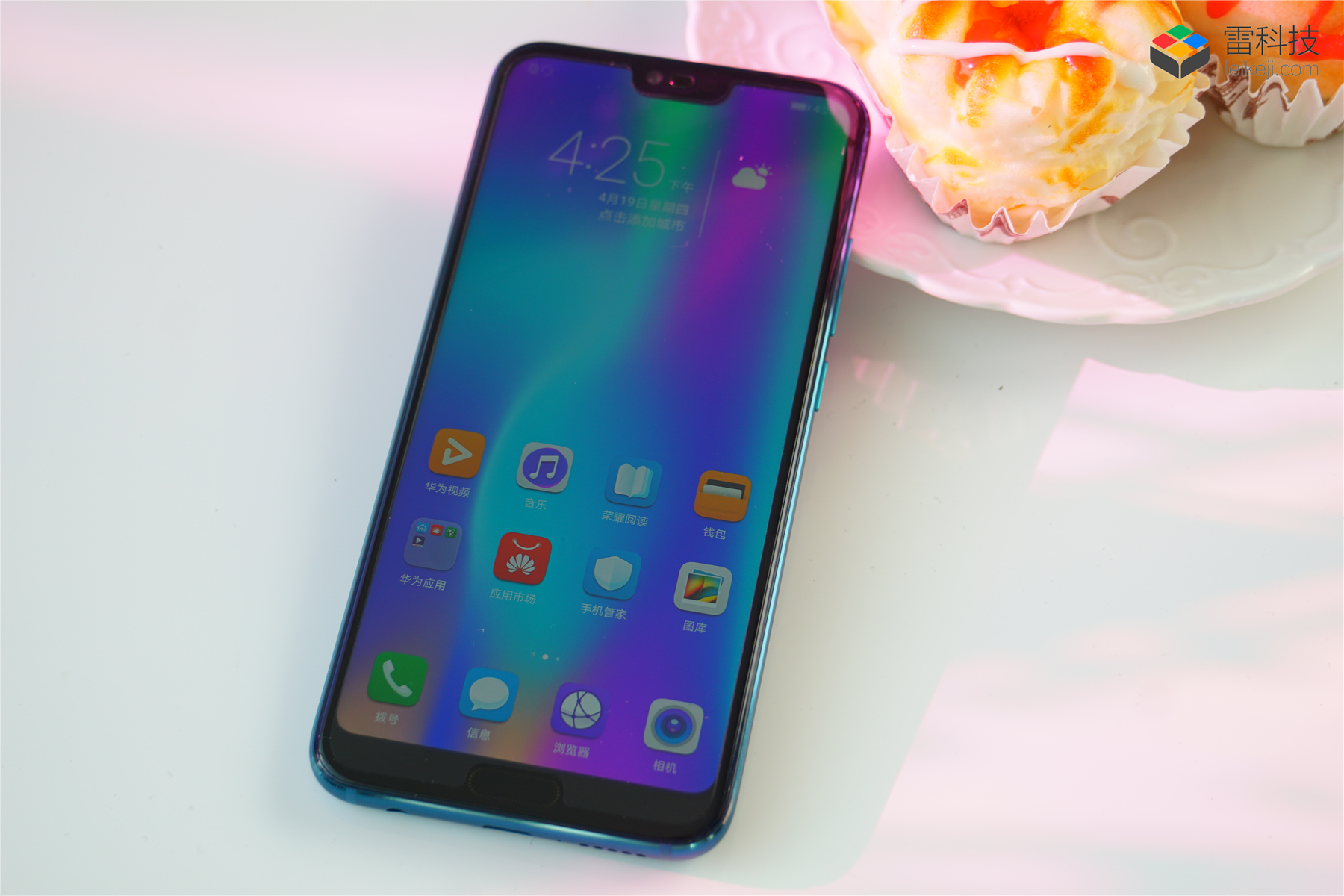 三个月内销量破300万台为什么这么多人选择荣耀10