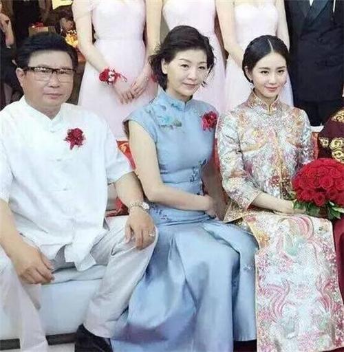 基因多强大?刘亦菲说自己"全家最丑"网友竟说:对