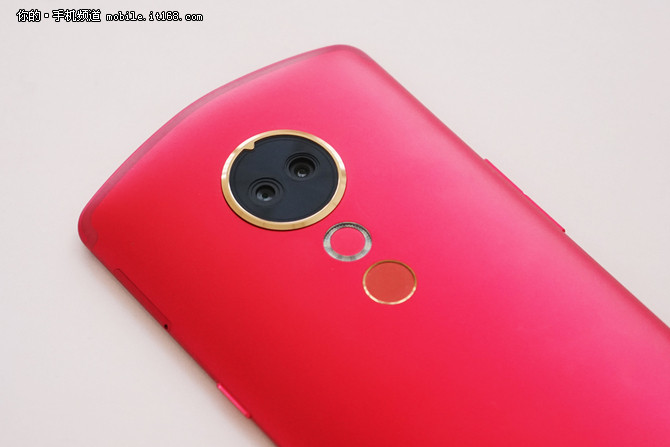 美图t9评测:在自拍的路上逐步走向极致