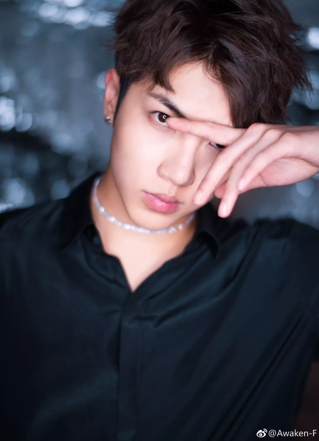 bazaarv情书 | awaken-f 这个夏天,由我来守护你!_凤凰网