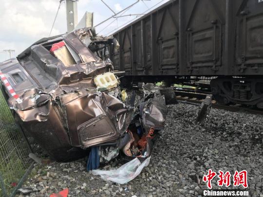 哈爾濱一貨車與貨運列車相撞致1人死亡