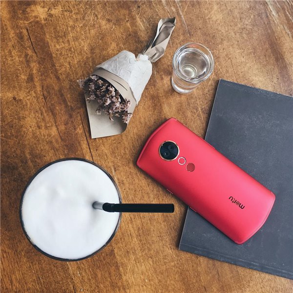 图虫摄影师刘三根评测美图T9:人像夜拍噪点控制与颜色表现都很优秀_凤凰网