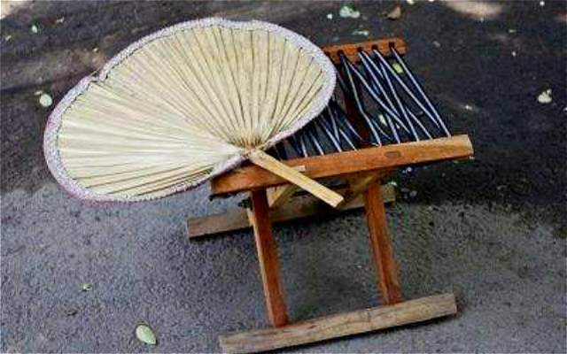 读点蒲扇轻摇的时光足以让我铭记一生