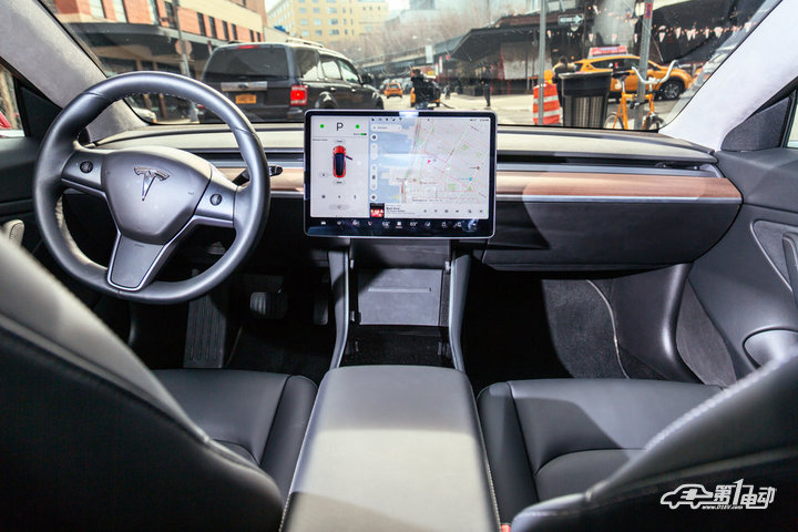 特斯拉Model 3，重新定义汽车内饰_凤凰网汽车_凤凰网