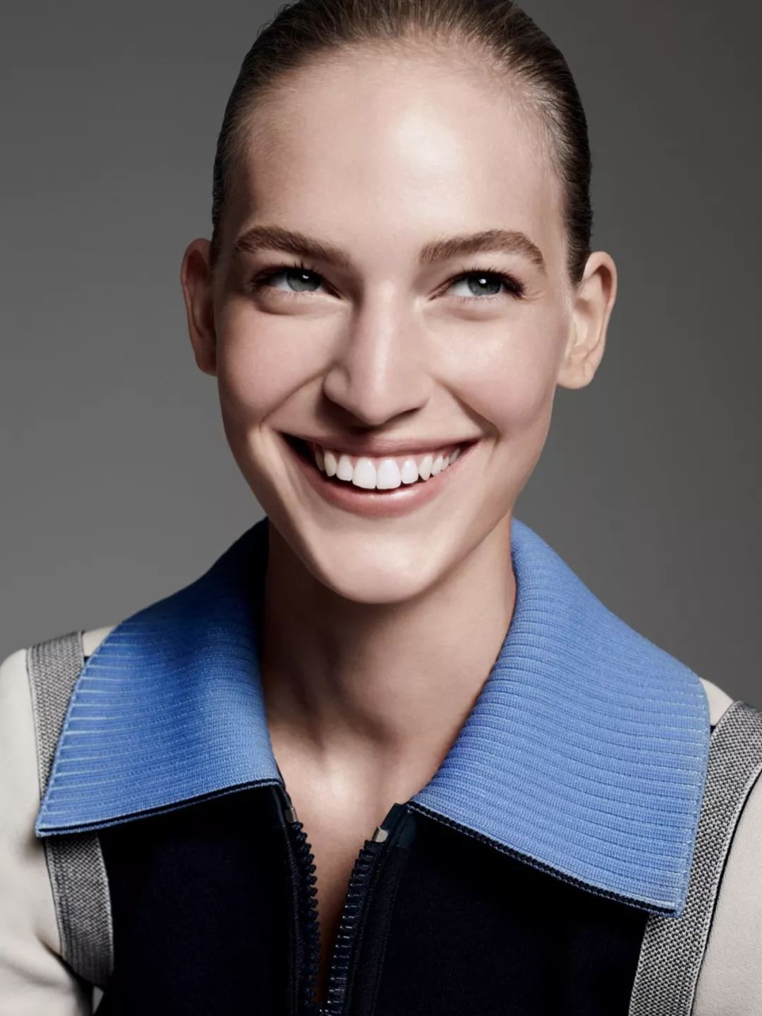 一口洁白整齐的牙齿和温润好闻的吐息,会成为你最直接的加分项