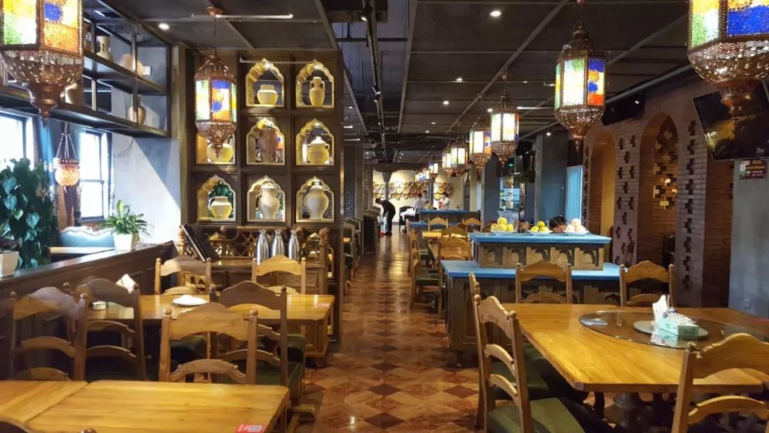 走出新疆的烧烤店