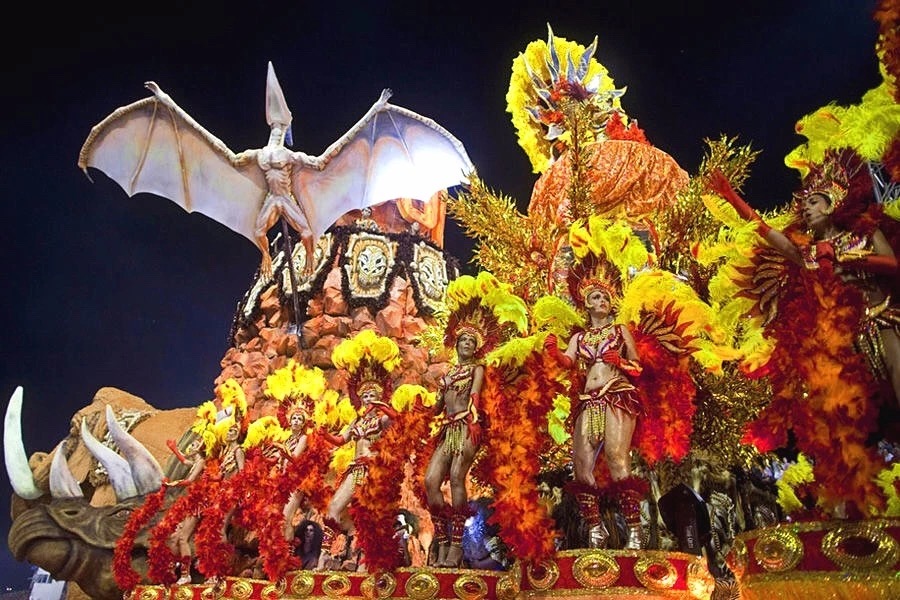 7月31日巴西文化美食歌舞空降潍坊滨海欢乐海沙滩