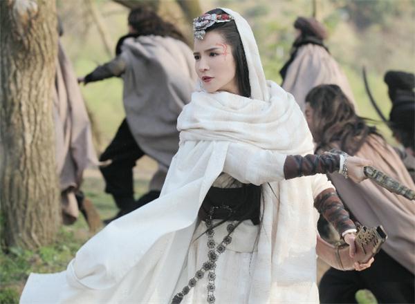 新疆美女王希维《古剑奇谭2》精彩打戏尽展女侠风