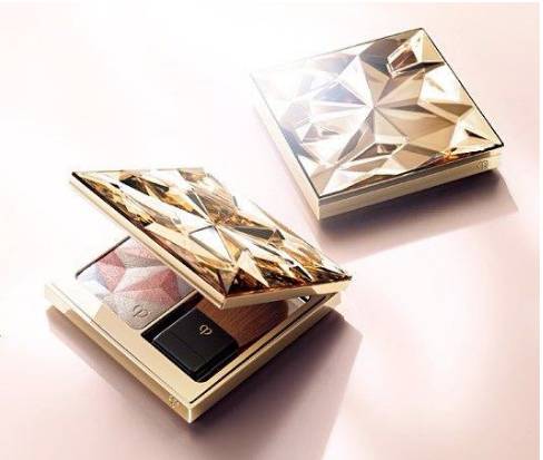 自带blingbling光源的6款高光产品推荐~闪也要闪出高级感!_讯梦风向标