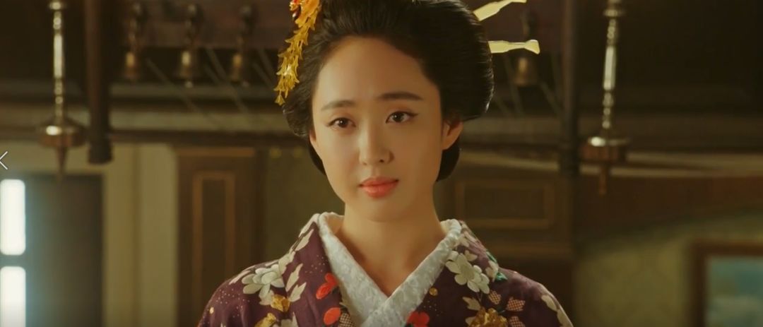 卞耀汉饰演的 金熙星,是刚从日本留学归来的贵公子,还是与女主 高爱信