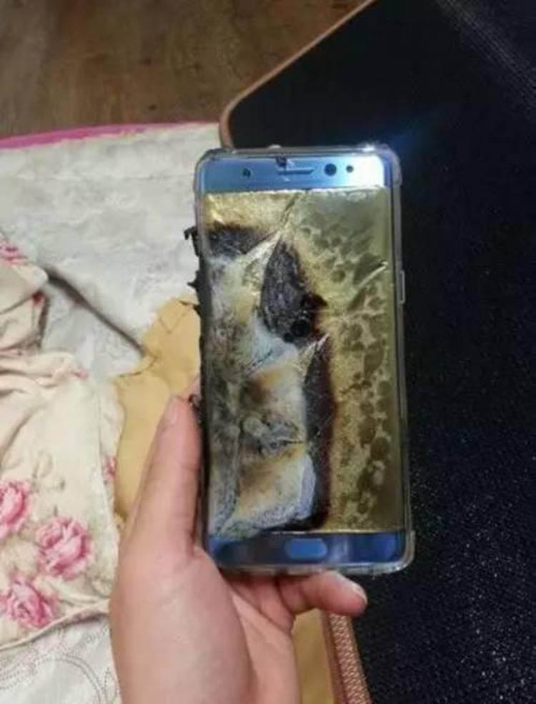 手机爆炸图片 伤人图片