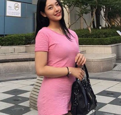 金恩琪韩国健身模特和时装模特.